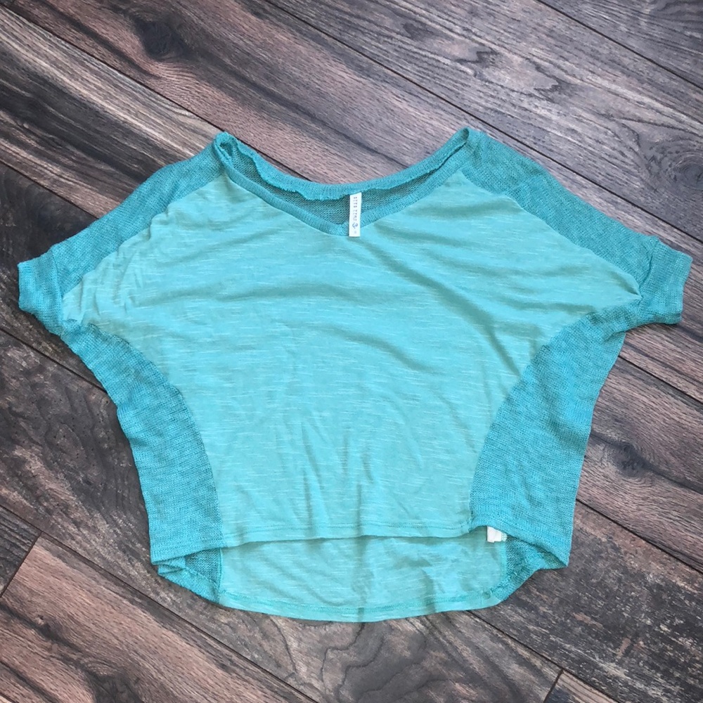 Slightly cropped shirt
